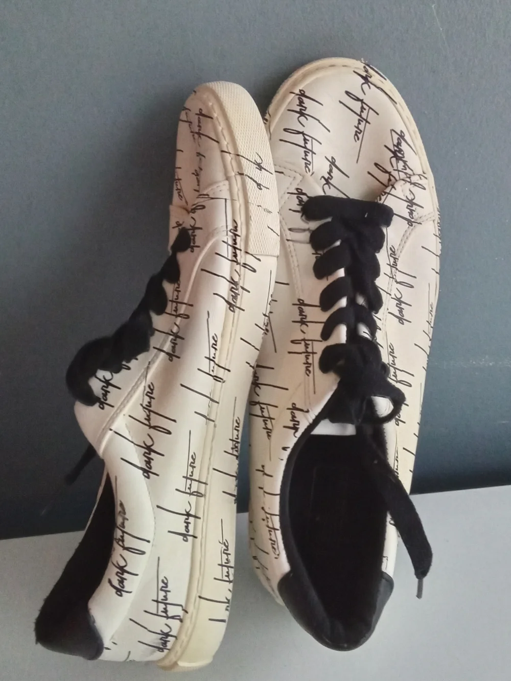 ASOS Dark‎ Future Script Print Low Top Sneakers Cream Black Streetwear